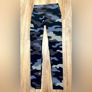 PINK Camo leggings